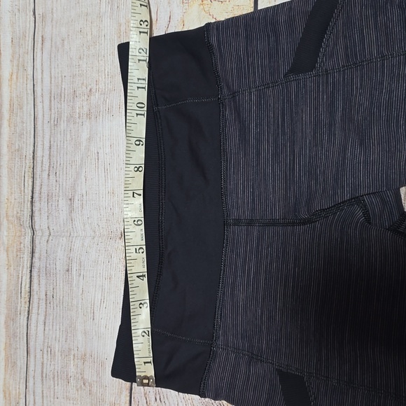 Lululemon Run Crop size 6 15" - Picture 12 of 12